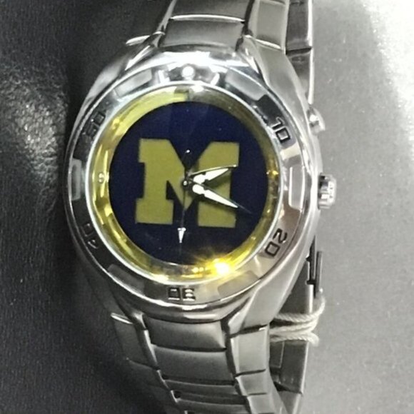 Michigan Wolverines NCAA Stainless-Steel Kaleido Watch by Fossil NEW (RARE) - Picture 5 of 9